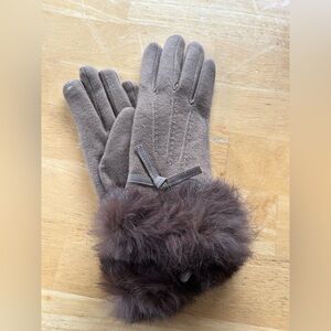 Brown Rabbit Fur-Trimmed Gloves